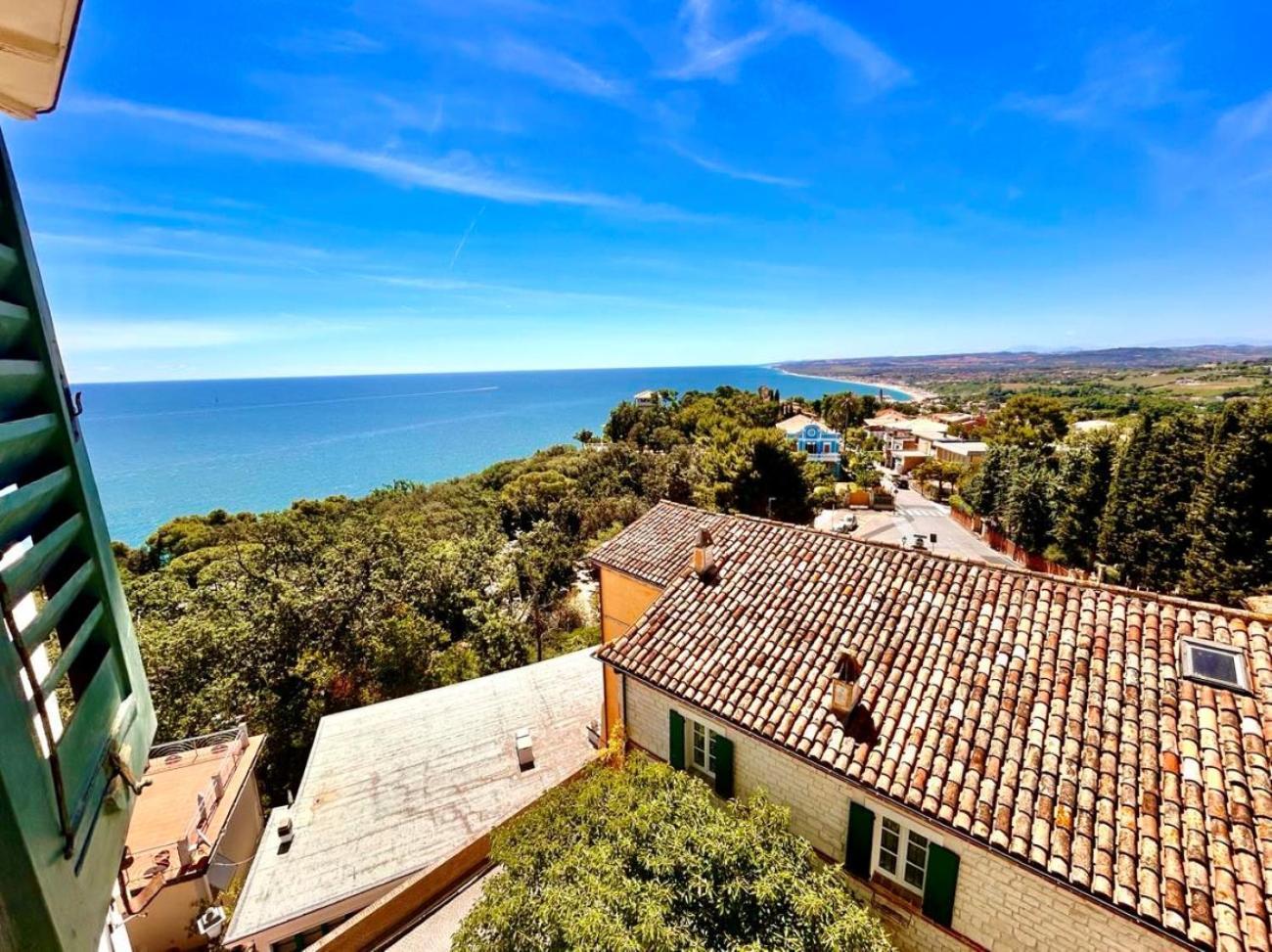 Paulis - Semiattico In Pieno Centro A Sirolo, Con Meravigliosa Vista Mare Διαμέρισμα Εξωτερικό φωτογραφία